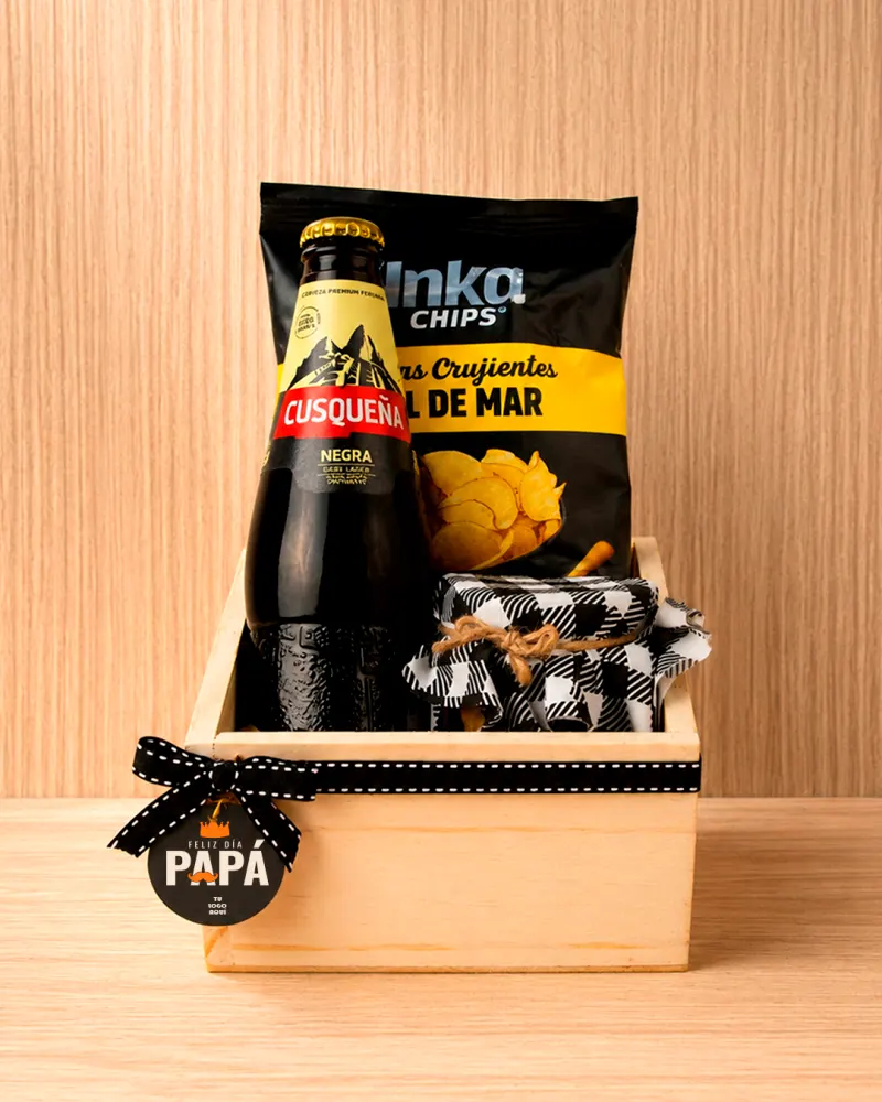 Pack celebra con una cusqueña