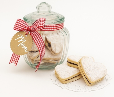 Frasco de alfajores corazón 
